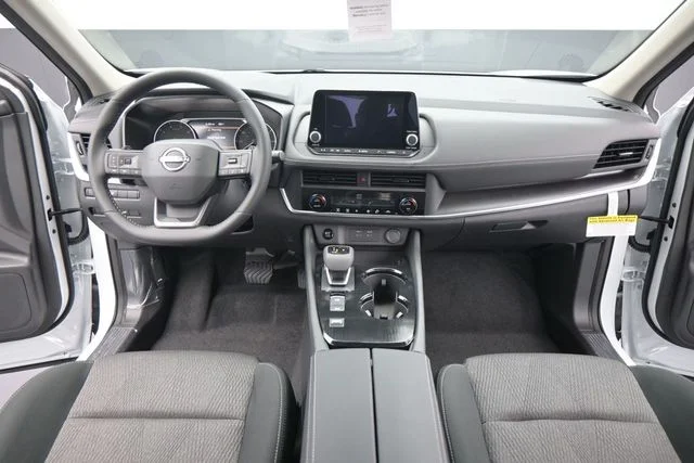 New 2026 Everest White Pearl TriCoat Nissan SV image 26