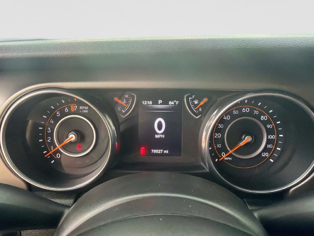 Used 2018 Black Jeep Sport S image 23