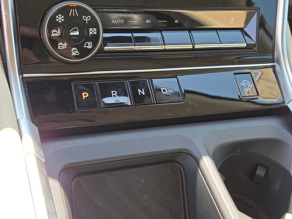 2025 Nissan Armada Platinum - Photo 16