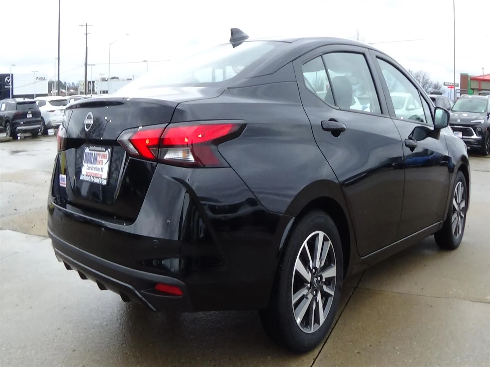 Used 2025 Super Black (kh3) Nissan SV image 6