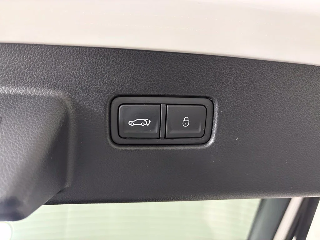 Used 2023 White Genesis Performance image 44