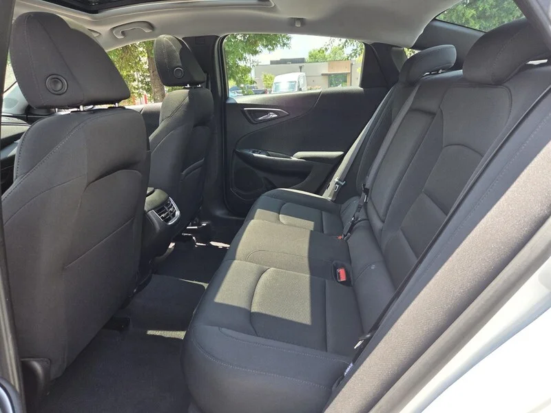 Used 2024 Summit White CHEVROLET LT image 11