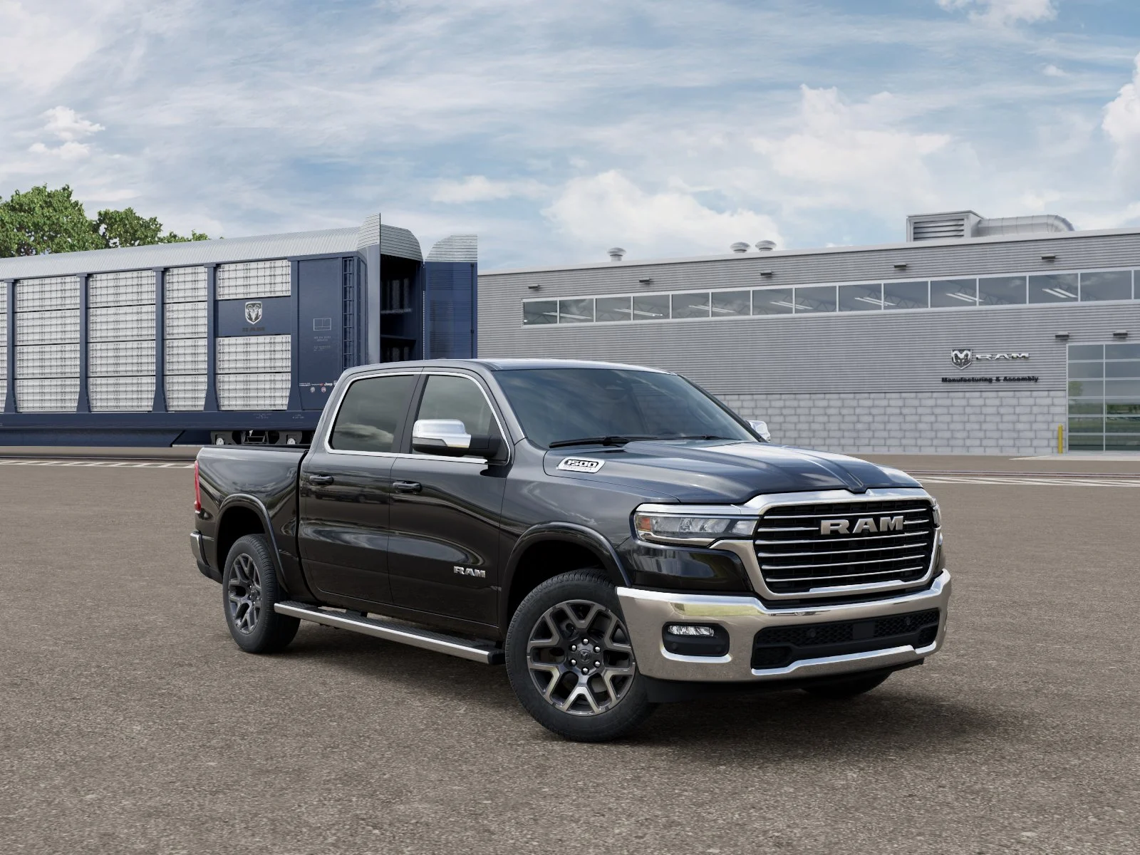 New 2026 Diamond Black Crystal Pearl-Coat Exterior Paint RAM Laramie image 31