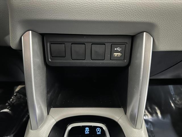 Certified Used 2022 Wind Chill Pearl Toyota L image 36
