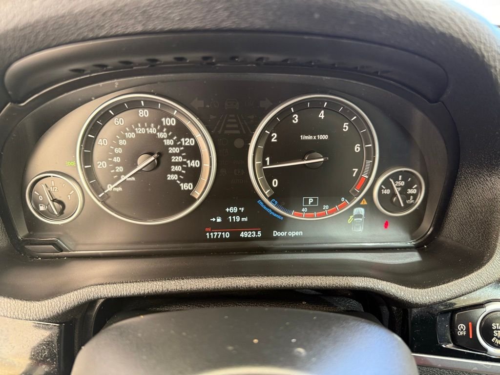 Used 2016 White Metallic BMW xDrive28i image 33
