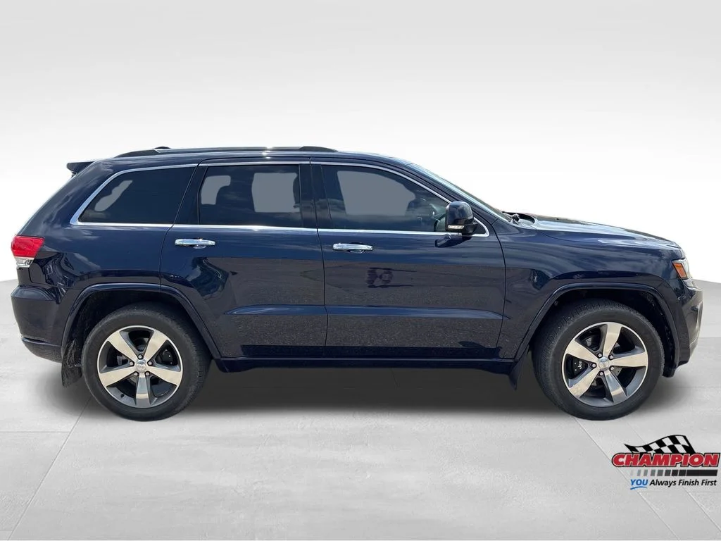 Used 2015 Blue Jeep Overland image 5