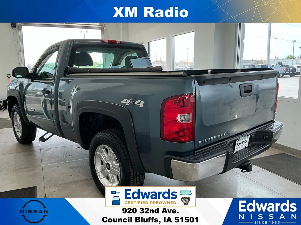 Used 2009 Blue Chevrolet Work Truck image 6