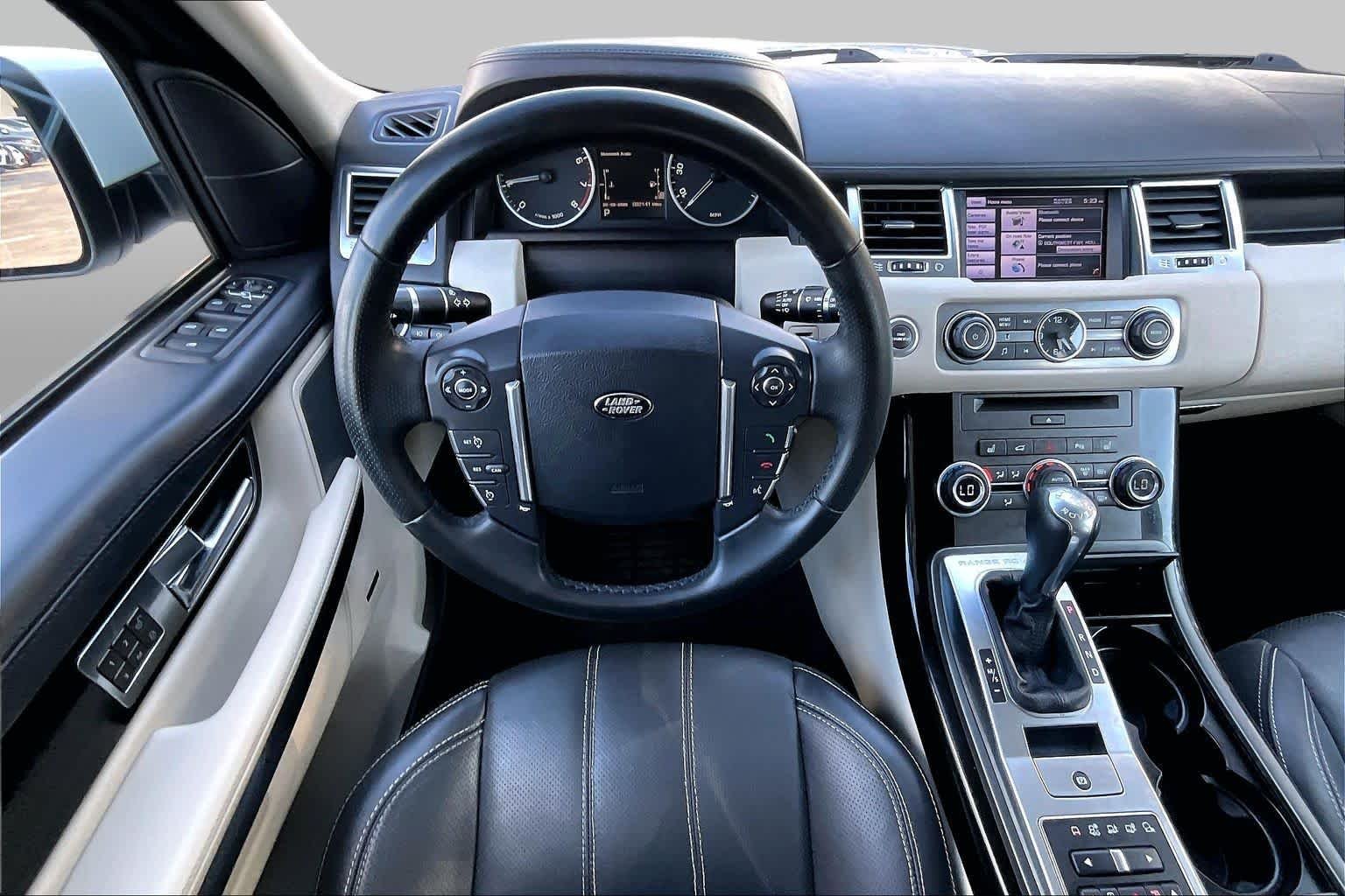Used 2013 Fuji White Land Rover HSE LUX image 5