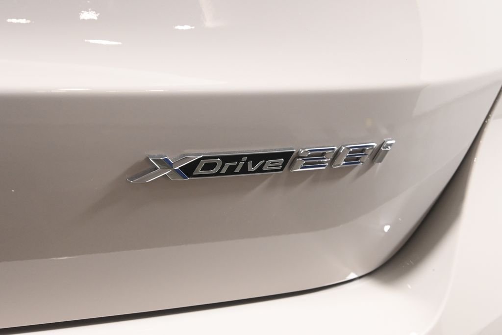 New 2026 Gray Metallic BMW xDrive28i image 38