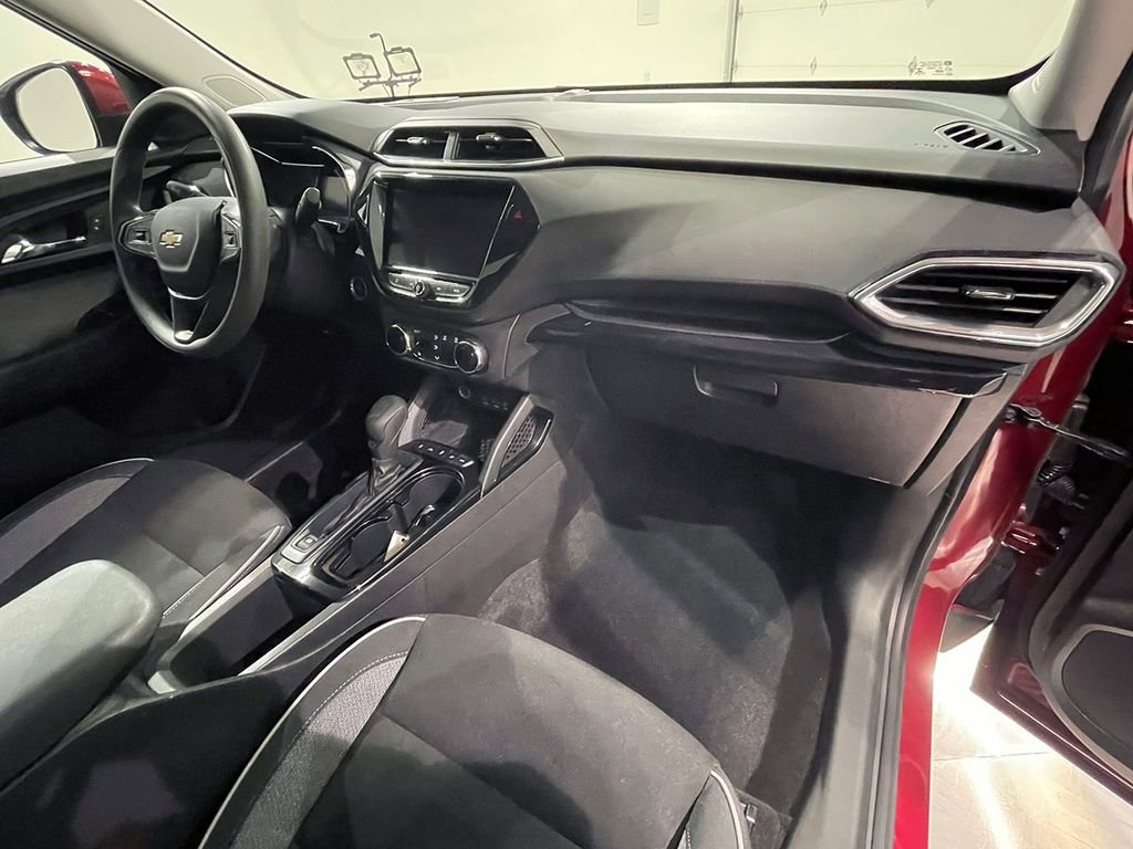 Used 2023 Crimson Metallic Chevrolet LT image 26