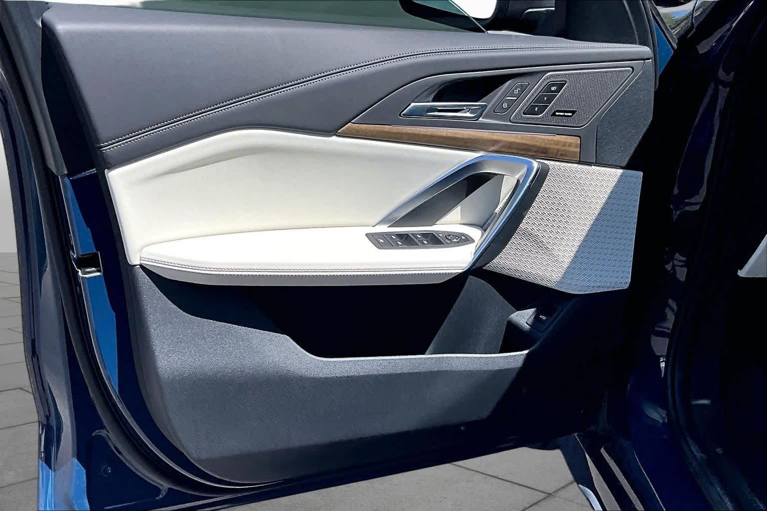 New 2026 Night Dusk Blue Metallic BMW xDrive28i image 10