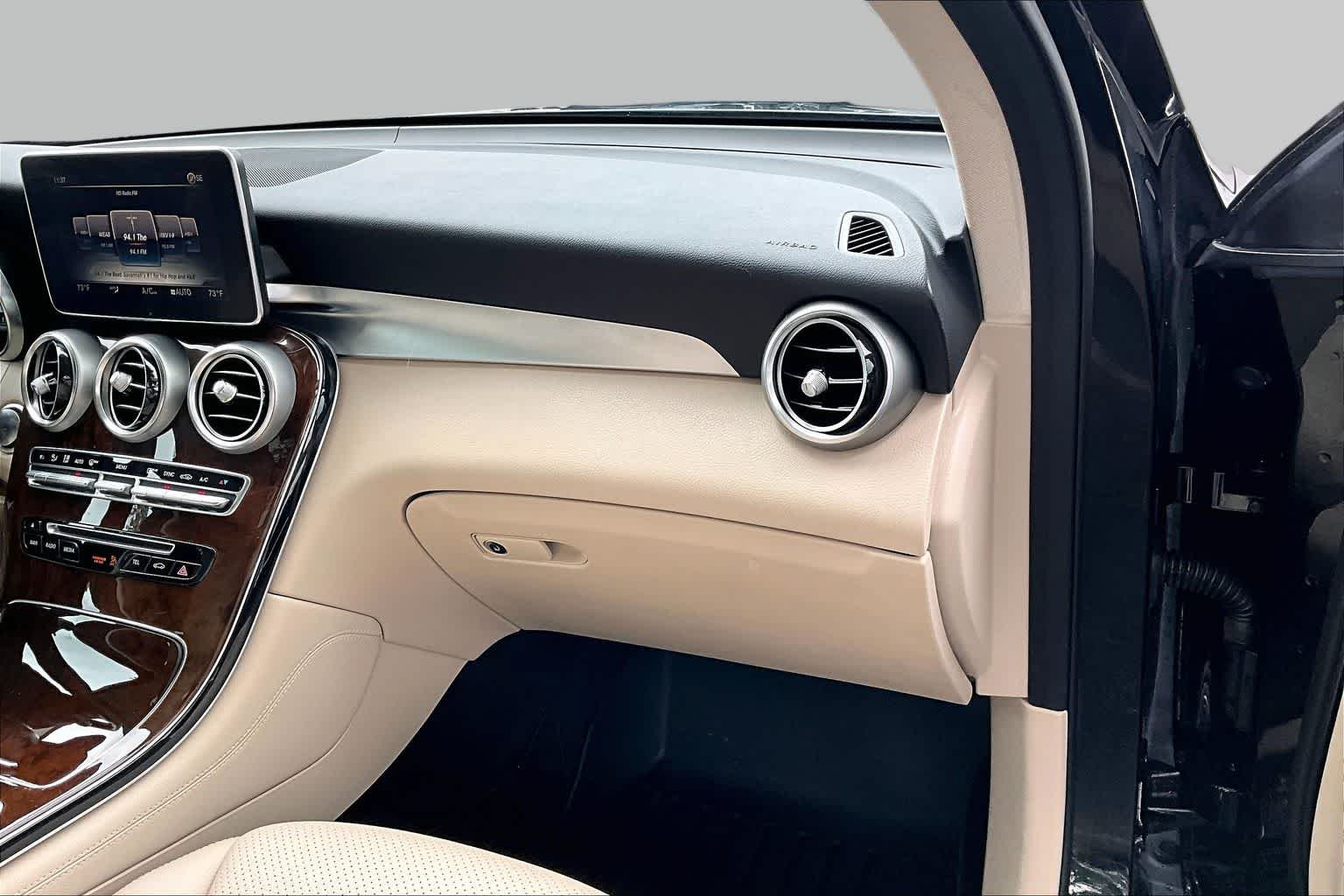 Used 2019 Black Mercedes-Benz GLC 300 image 19