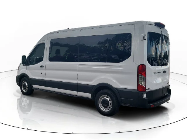 Used 2024 White Ford XL image 7