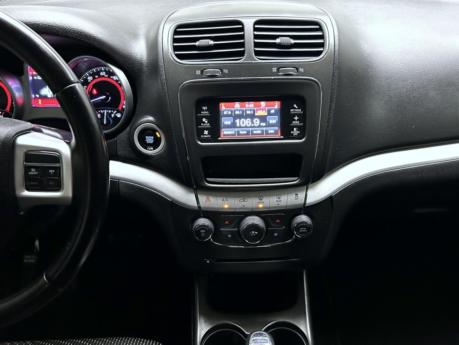 Used 2020 Gray Dodge SE image 13