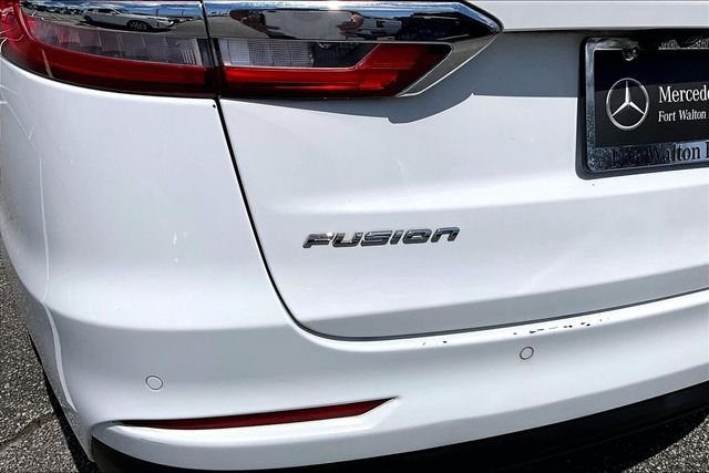 Used 2019 White Ford SE image 26