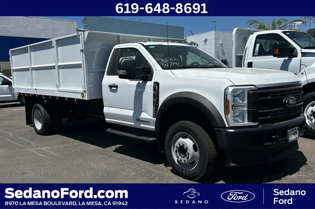2025 Ford Chassis Cab F-450® XL