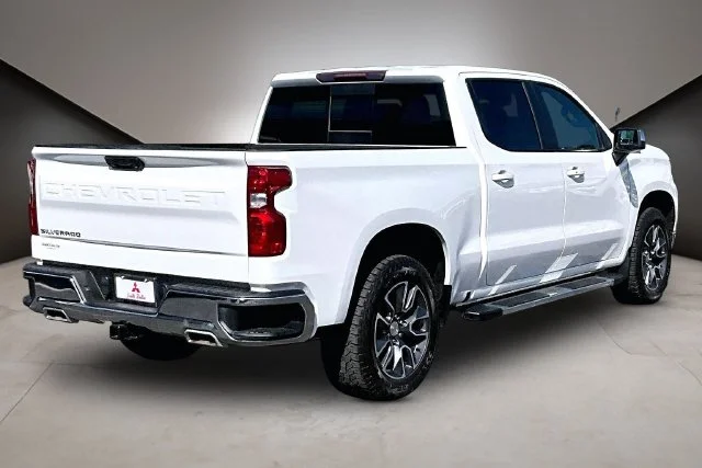 Used 2024 White Chevrolet LT image 6