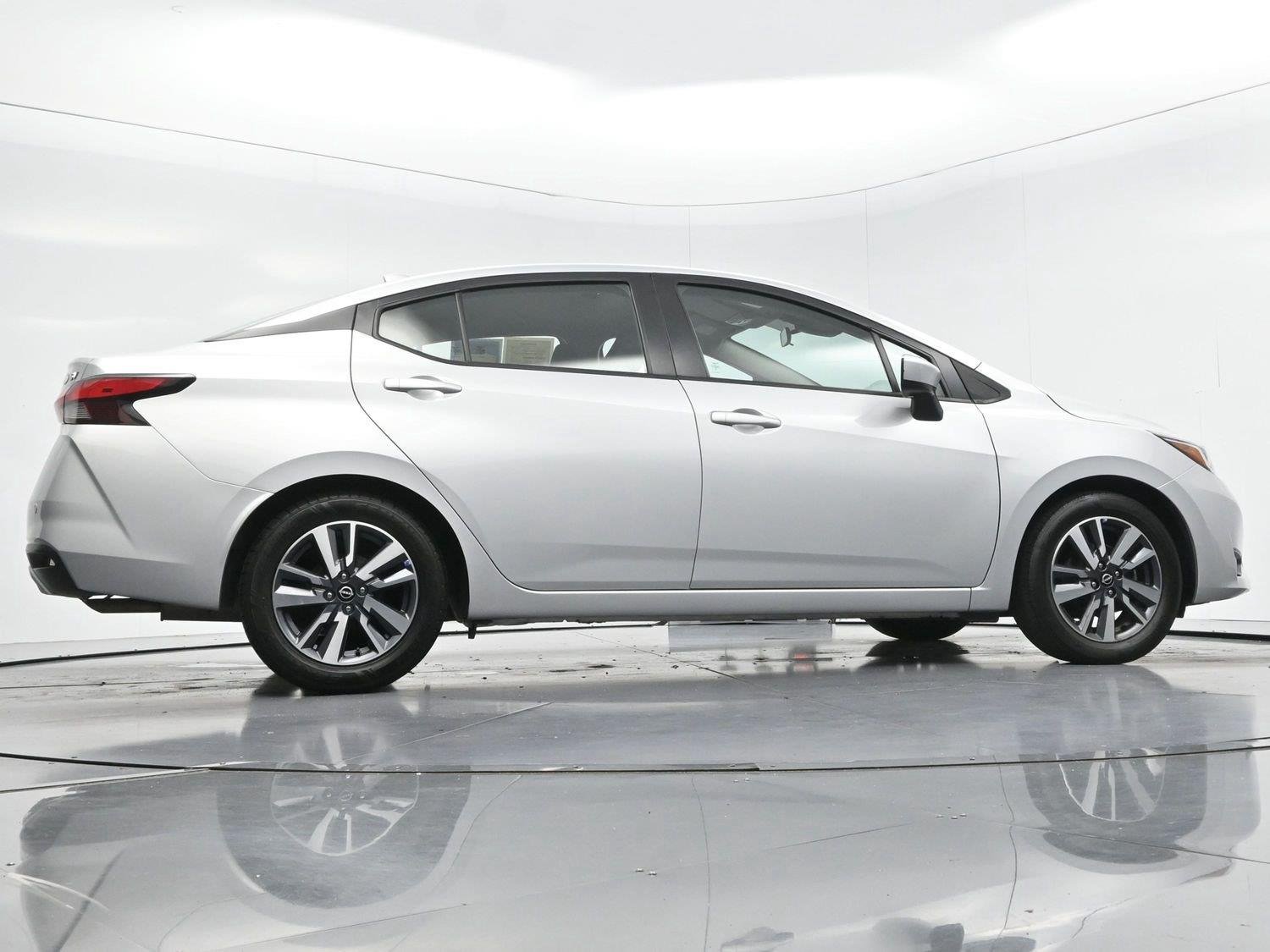 Used 2023 Brilliant Silver Metallic Nissan SV image 49