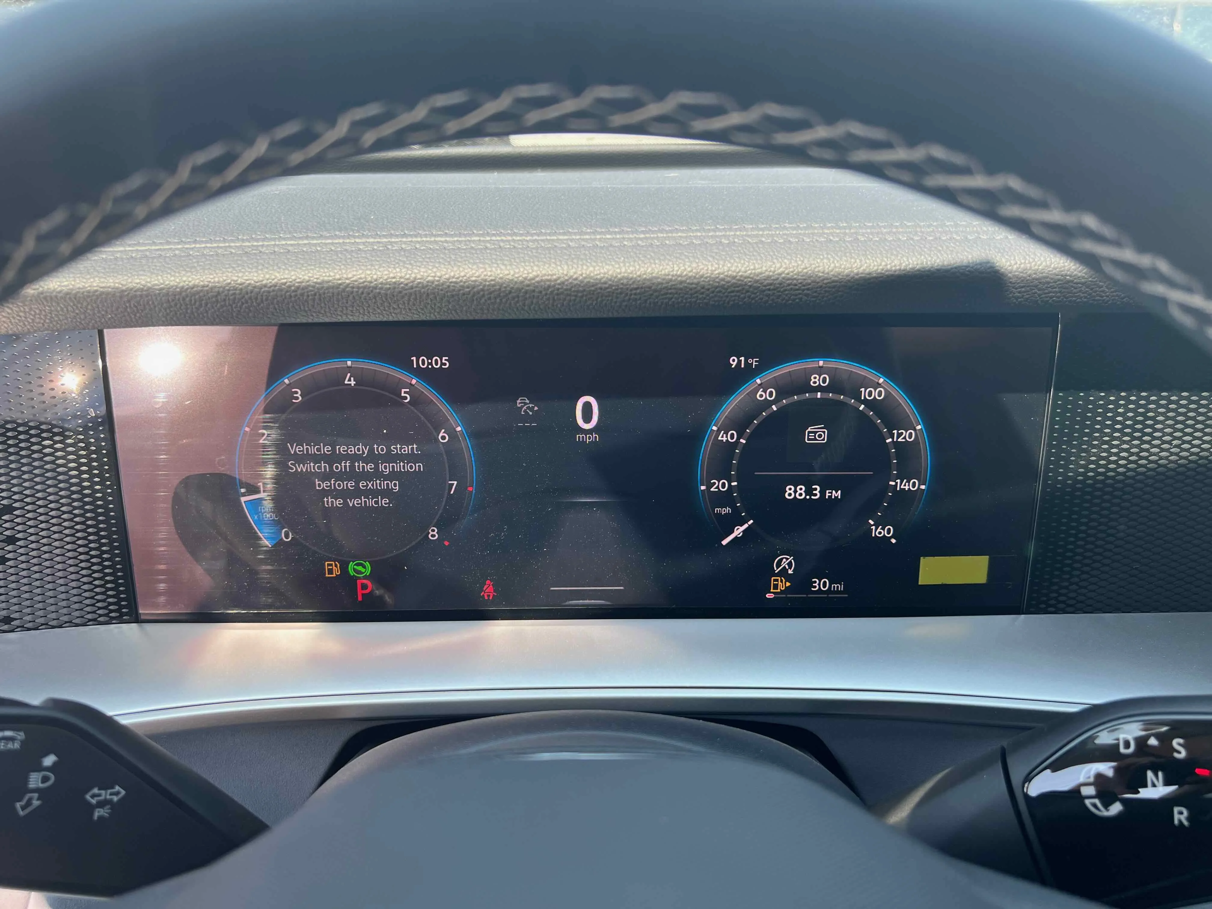 New 2025 Platinum Gray Volkswagen SE image 30