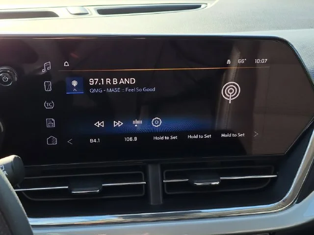 Used 2025 Black Chevrolet LT image 21