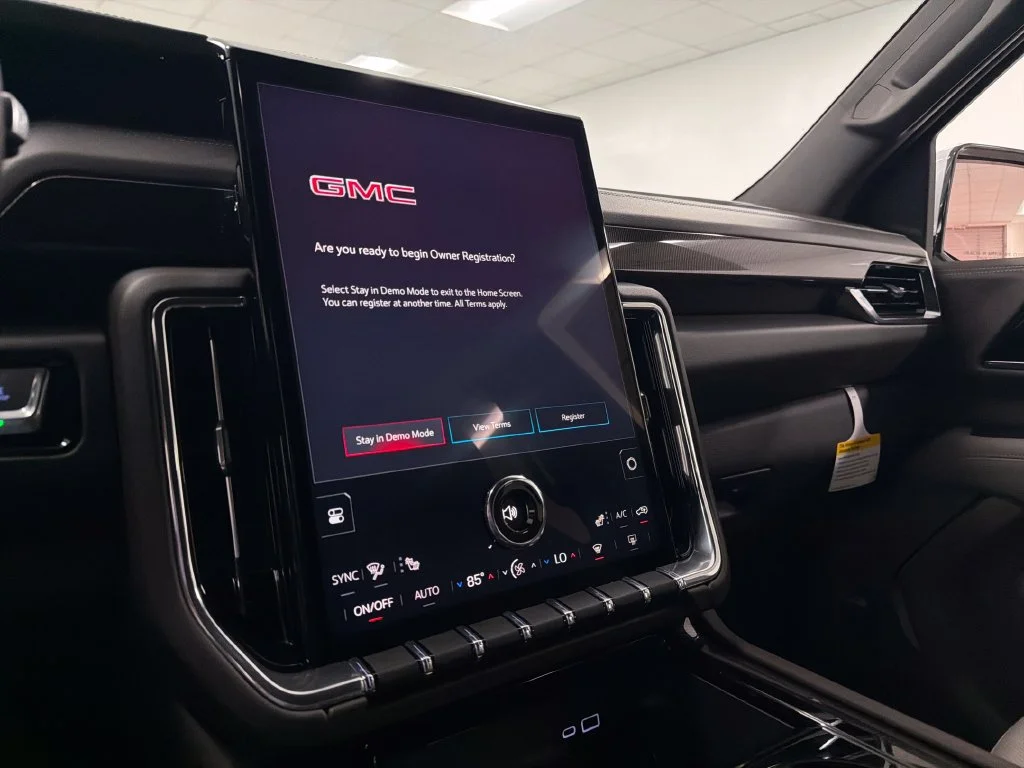 New 2026 Summit White GMC Elevation image 21