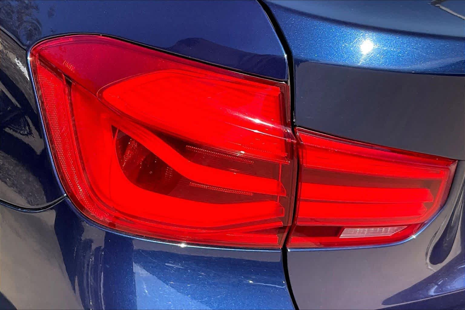 Used 2016 Mediterranean Blue Metallic BMW 328i image 29