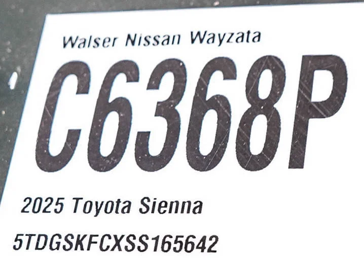 Used 2025  Toyota  image 31