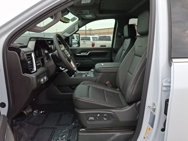 2026 GMC Sierra 3500HD Denali - Photo 12