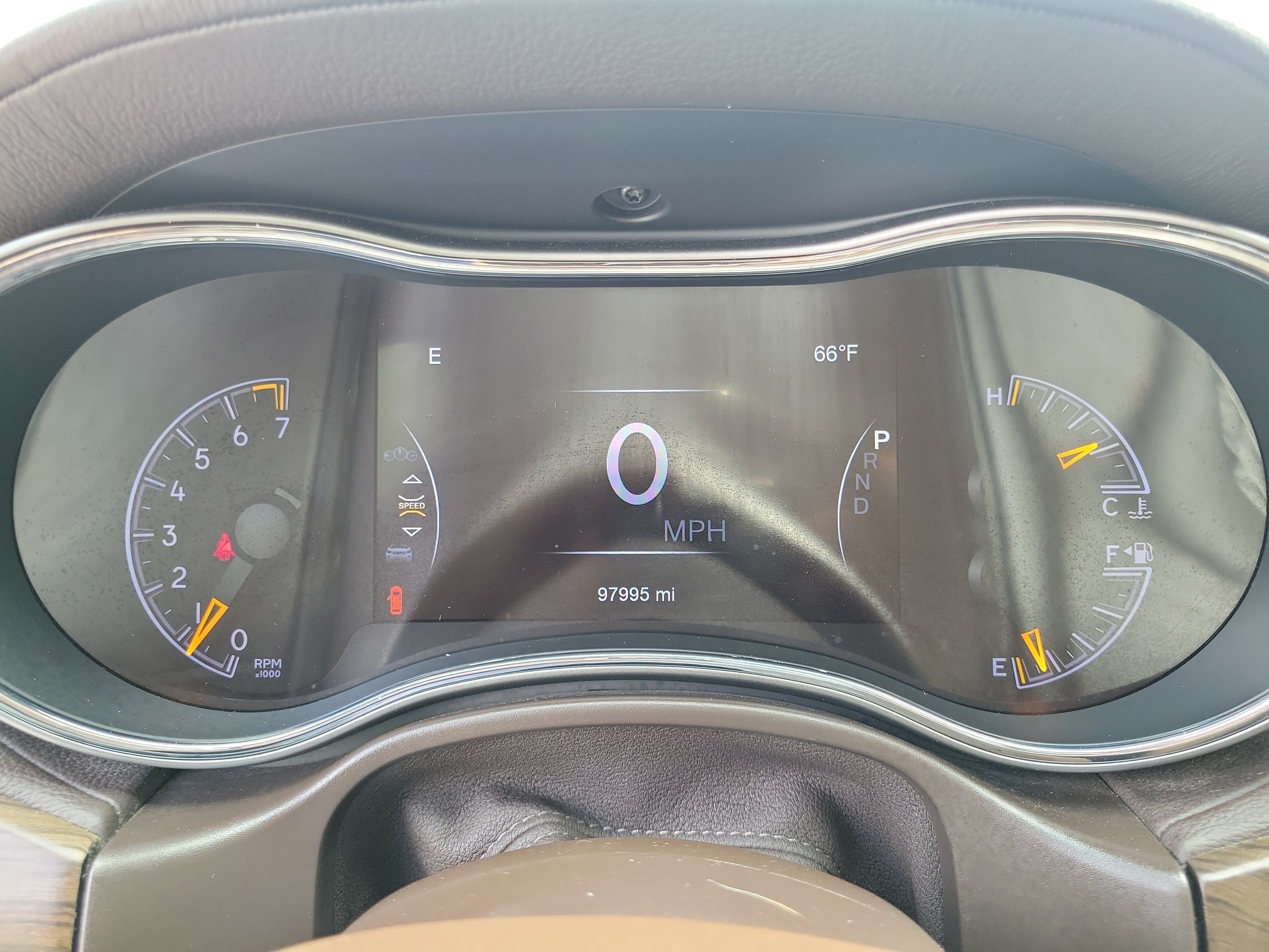 Used 2018 Ivory 3-Coat Jeep Overland image 24