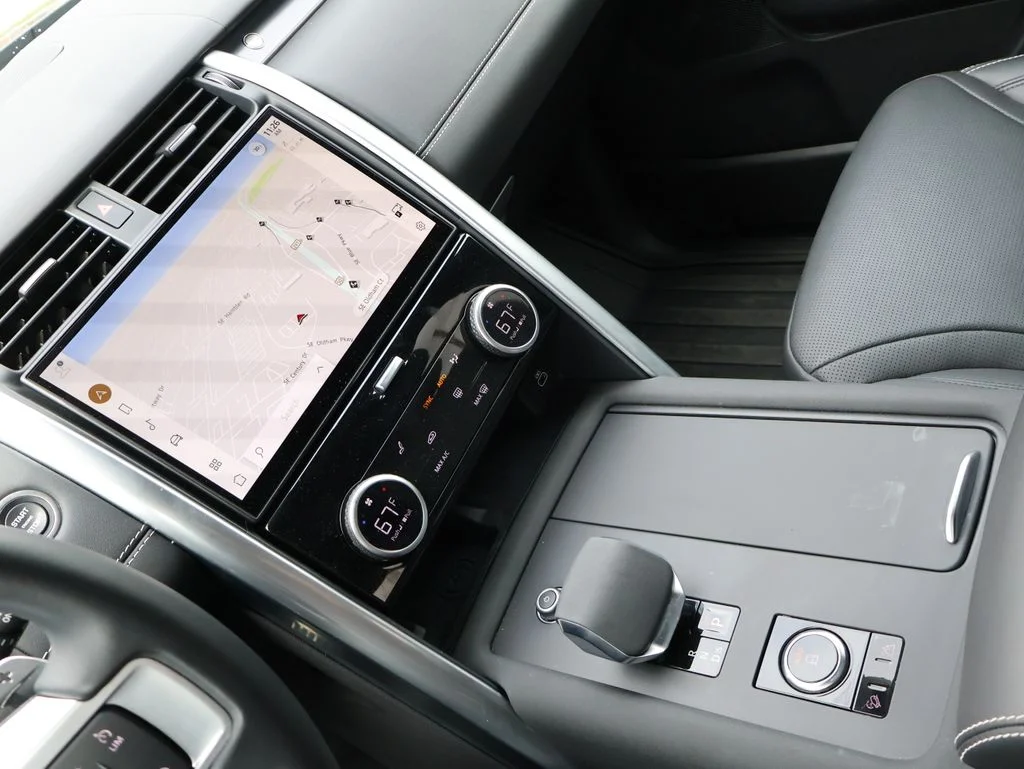 2025 Land Rover Discovery Metropolitan Edition - Photo 19
