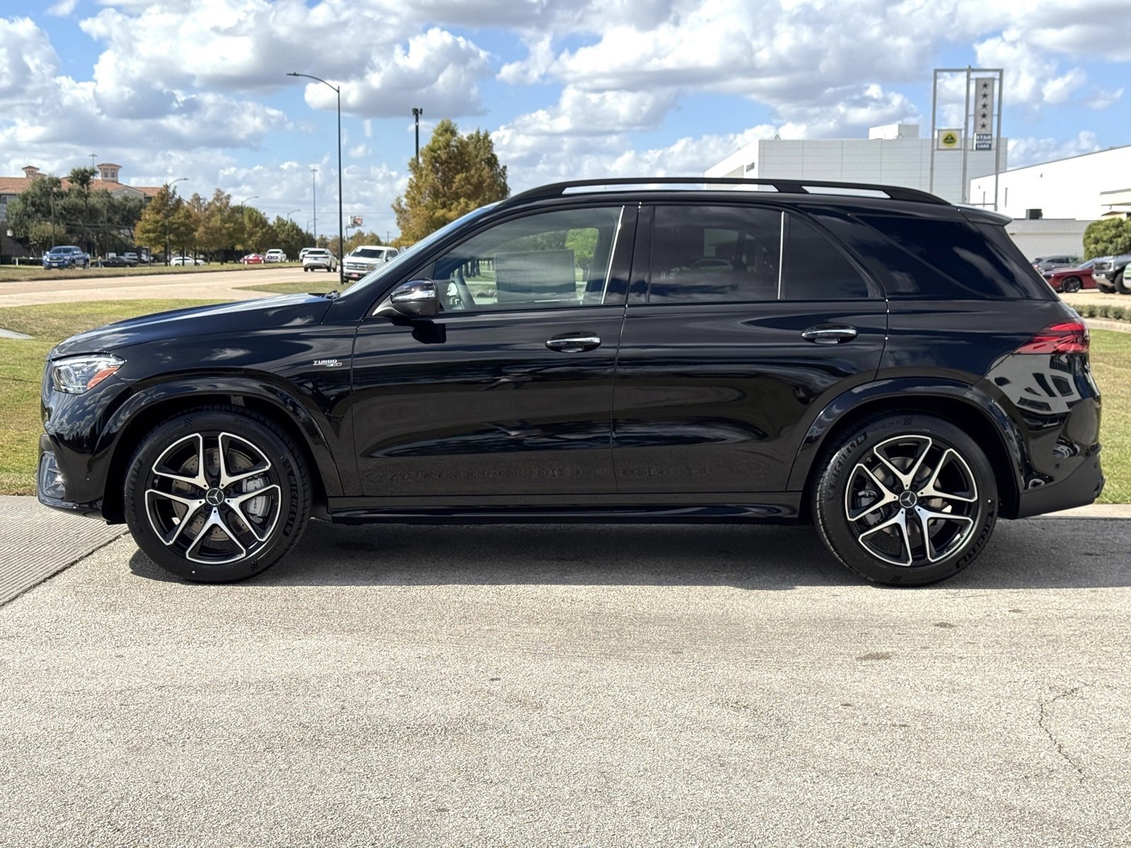 New 2026 Obsidian Black Metallic Mercedes-Benz AMG® GLE 53 4MATIC+ SUV image 29