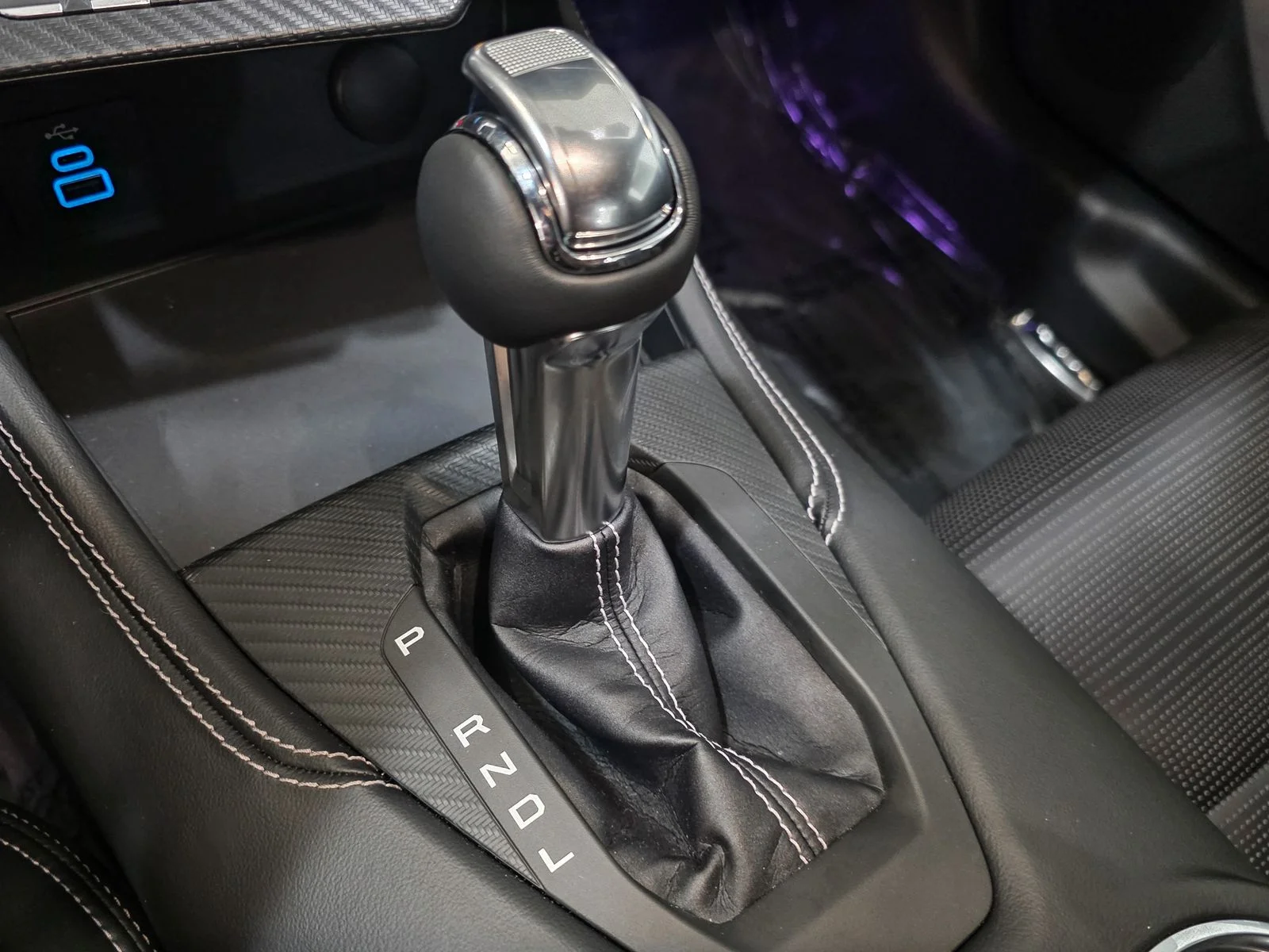 New 2025 Shadow Black Ford EcoBoost® Premium Fastback image 30