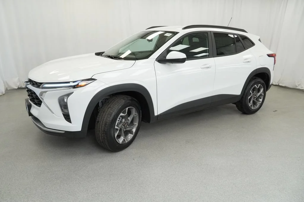 New 2026 Summit White Chevrolet LT image 3