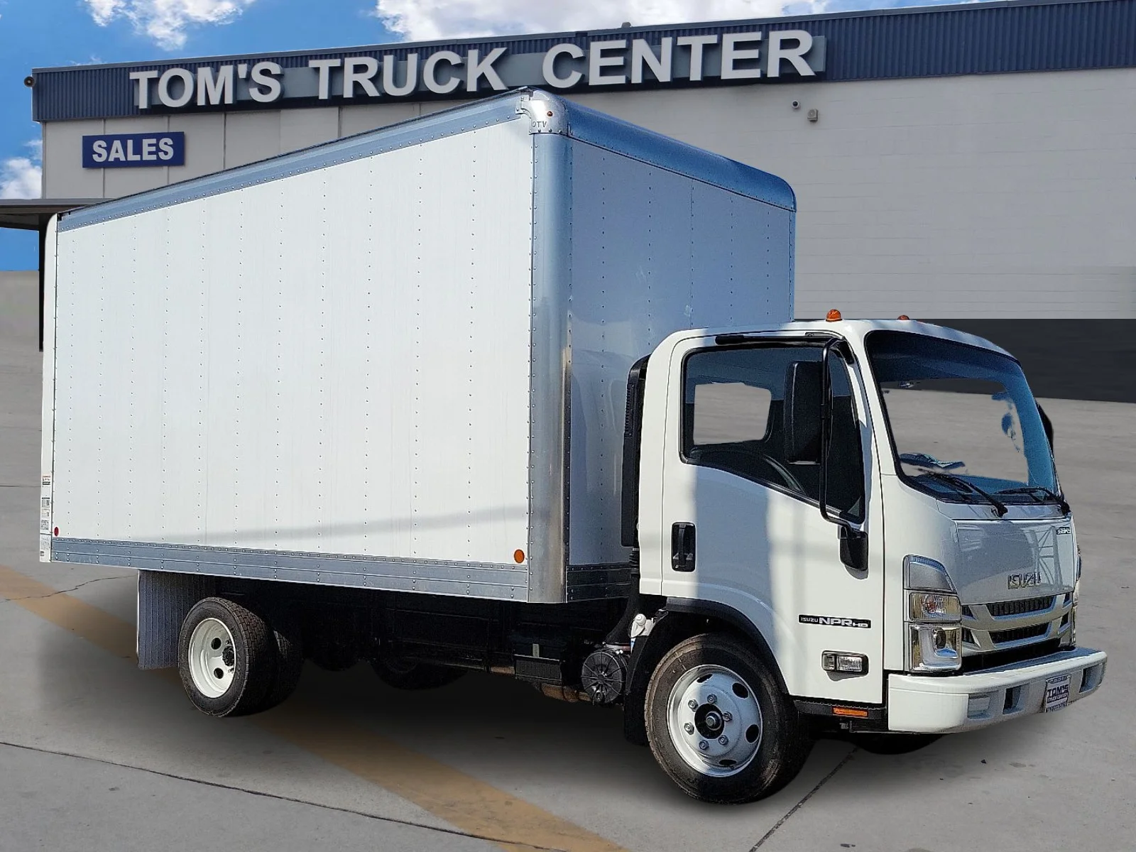 2026 Isuzu NPR-HD's photo