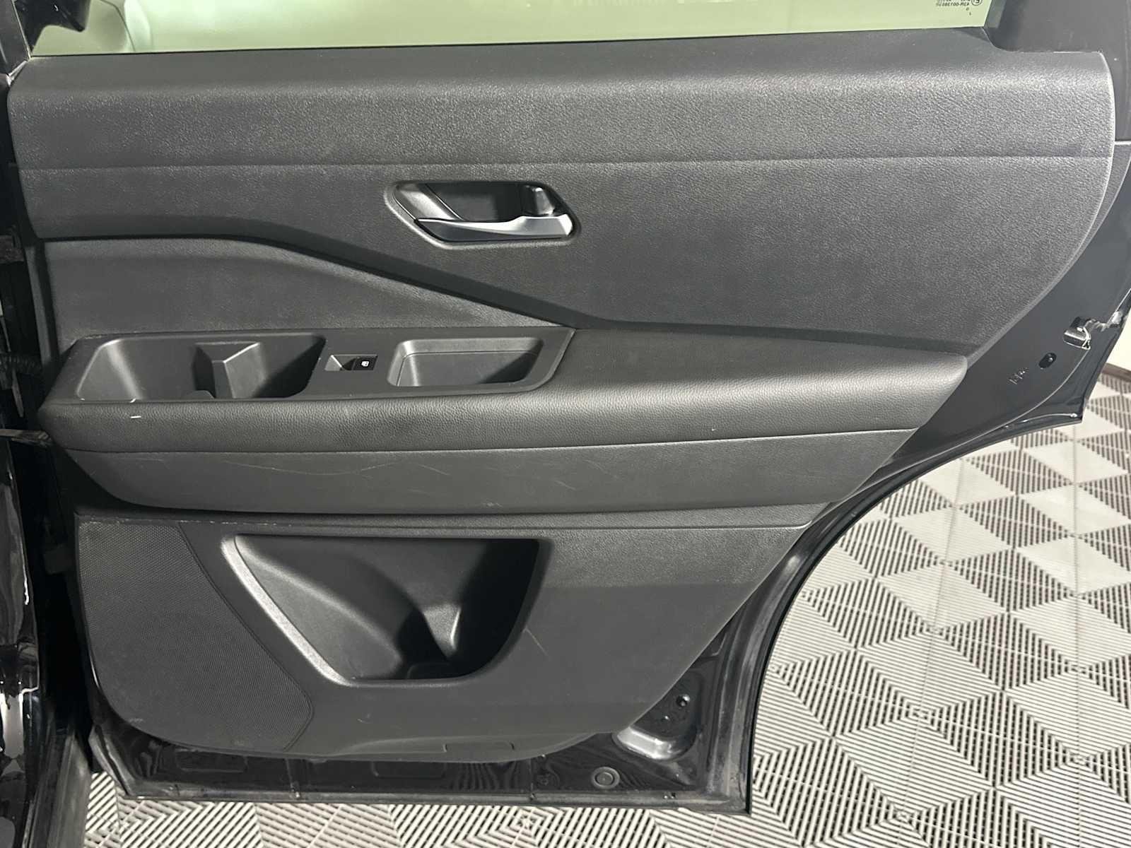 Used 2022 Super Black Nissan S image 19