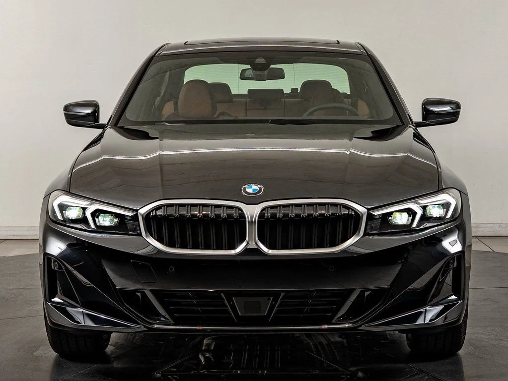 New 2026 Black Sapphire Metallic BMW 330i xDrive image 2