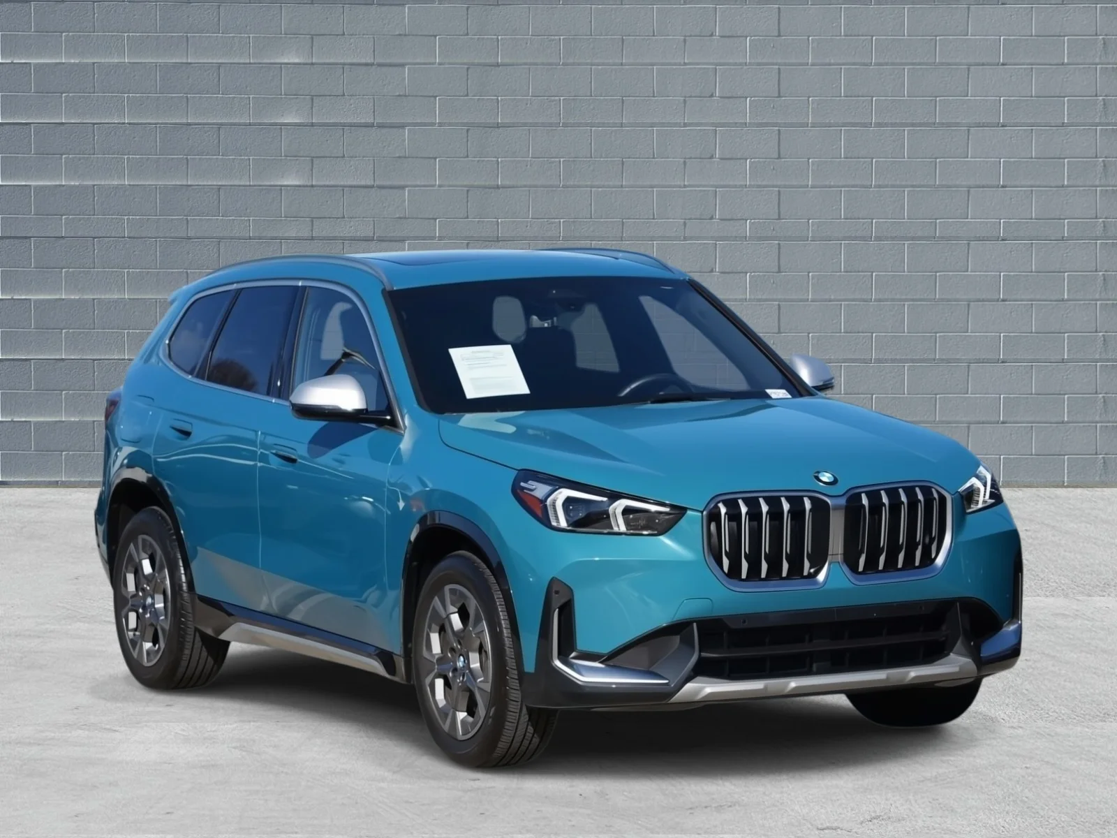 2023 BMW X1 28i