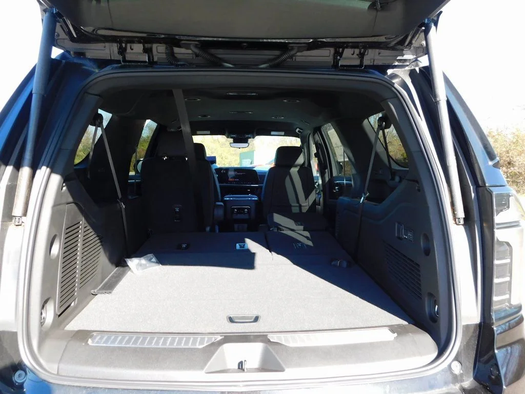 2025 Chevrolet Suburban High Country - Photo 30