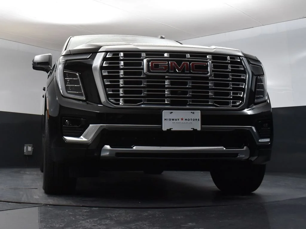 2026 GMC Yukon Denali - Photo 30