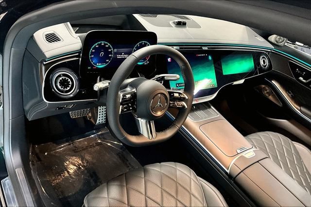 New 2027 Emerald Green Metallic Mercedes-Benz S 580 image 40