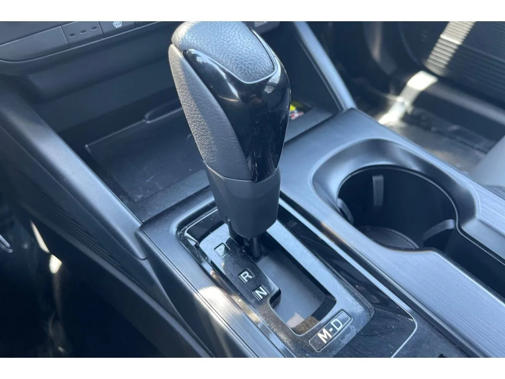 Used 2026 Sapphire Blue Pearl Subaru Premium image 30