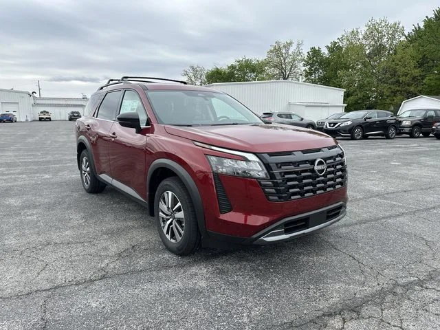 New 2026 Scarlet Ember Tintcoat Nissan SL image 11