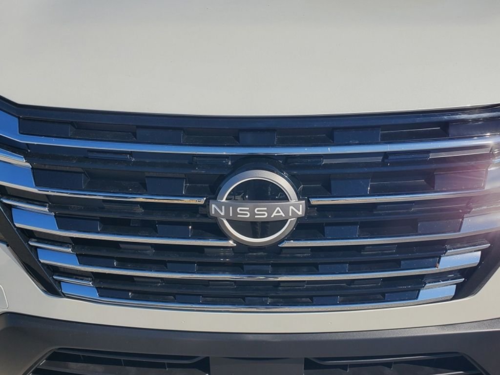 2026 Nissan Rogue SV - Photo 9