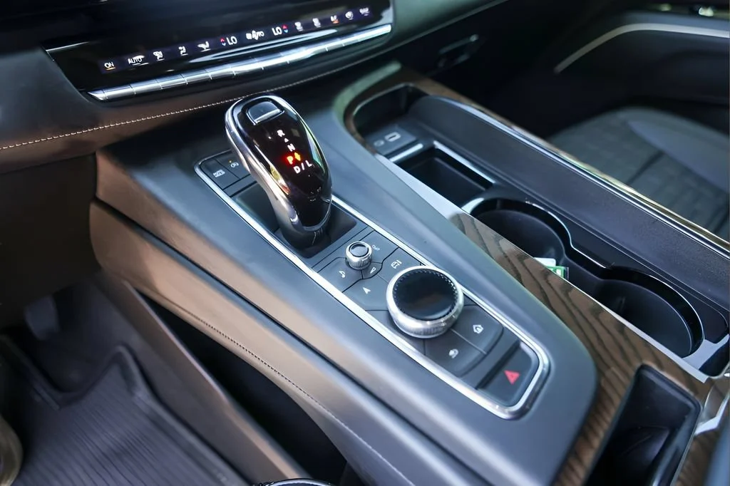 Used 2023 Black Raven Cadillac Premium Luxury Platinum image 20