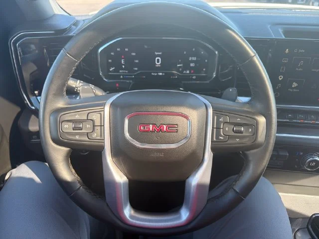 Used 2023 SUMMIT WHITE GMC SLT image 18