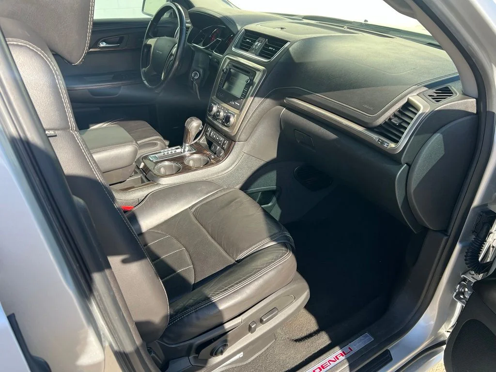 2016 GMC Acadia Denali - Photo 30