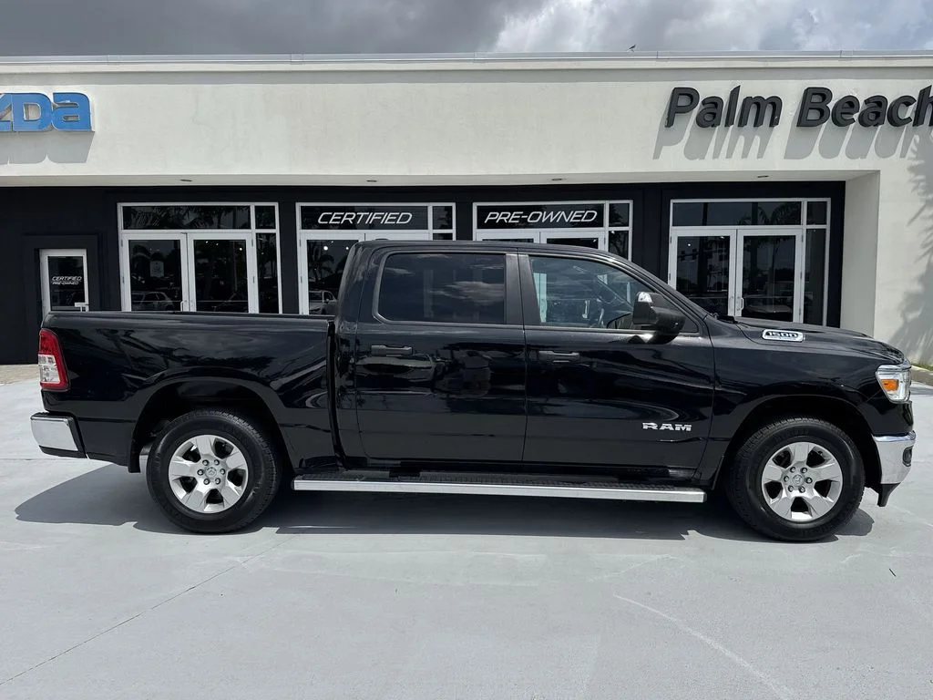 Used 2023 Diamond Black Ram Big Horn/Lone Star image 5