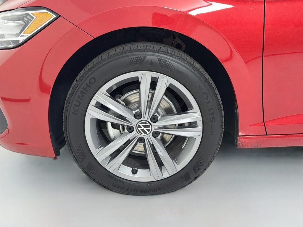 Used 2023 Kings Red Metallic Volkswagen SE Automatic image 30