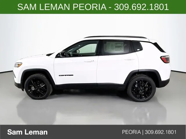 New 2026 White Jeep Latitude image 4
