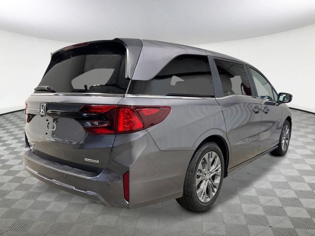 New 2026 Modern Steel Metallic Honda Touring image 5